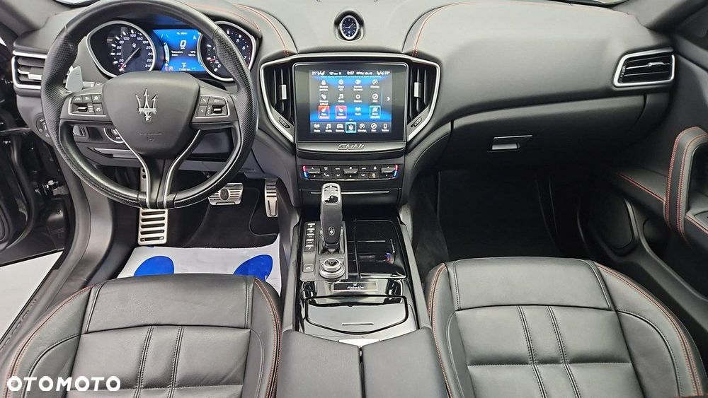 Maserati Ghibli S Q4 Granlusso - 13