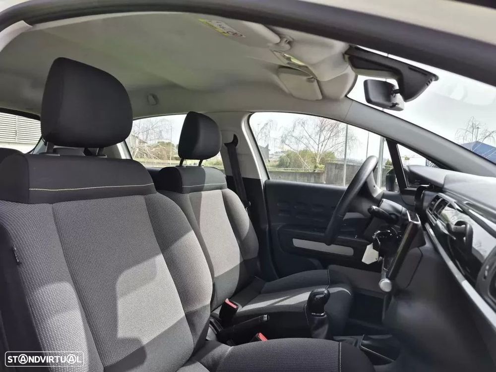 Citroën C3 1.2 PureTech Shine - 19
