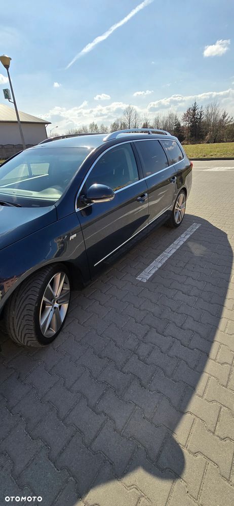 Volkswagen Passat 2.0 TDI DPF Sportline - 2