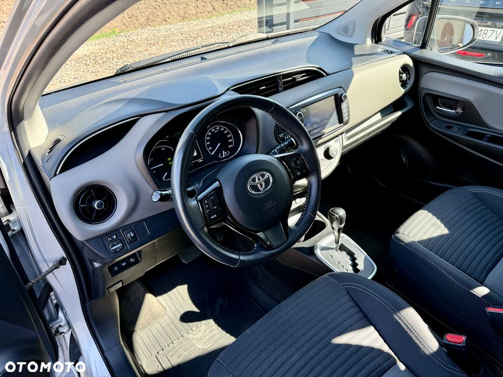 Toyota Yaris Hybrid 1.5 VVT-i Y20 Club - 21