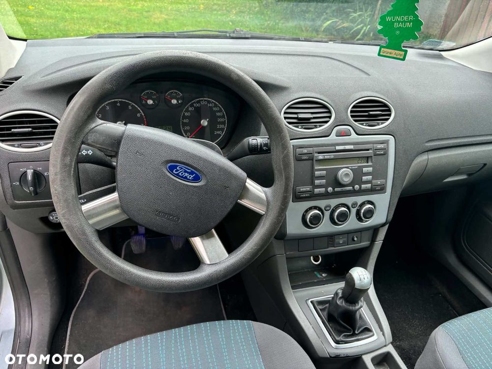 Ford Focus - 8