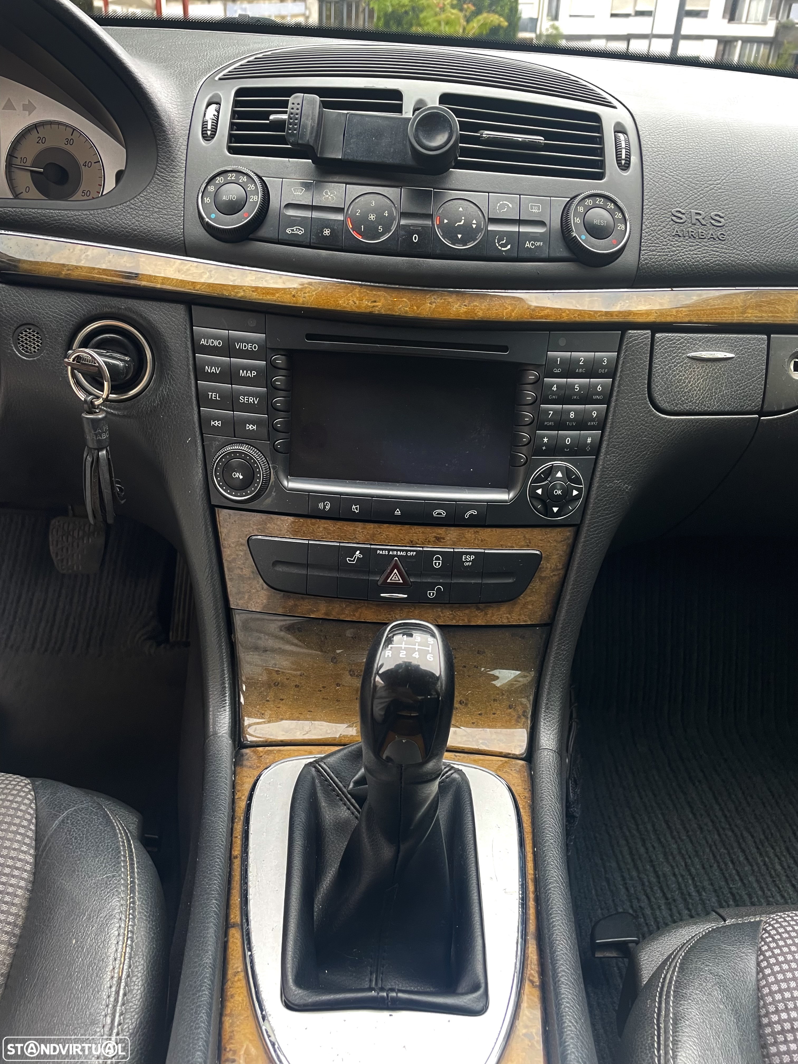 Mercedes-Benz E 220 CDi Avantgarde - 8
