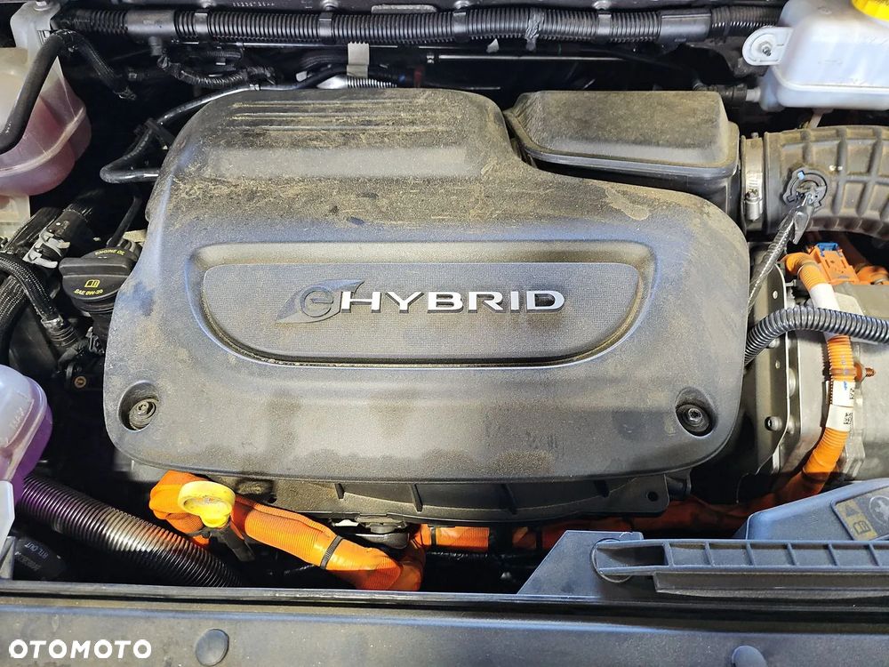 Chrysler Pacifica - 13