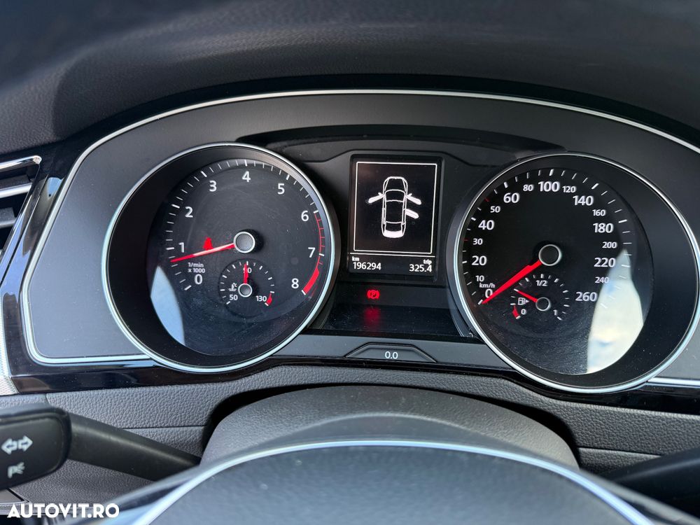 Volkswagen Passat - 21