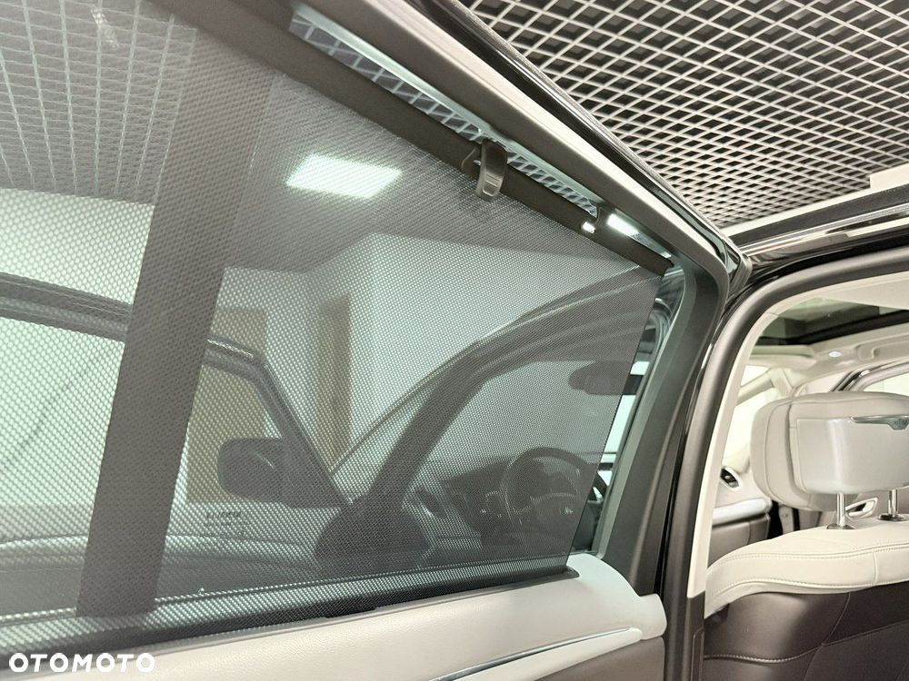 Renault Espace 1.6 dCi Energy Initiale Paris EDC - 37