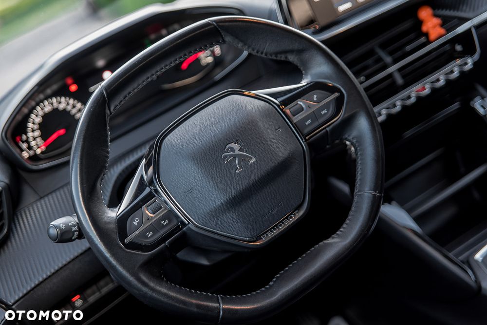Peugeot 2008 1.2 PureTech Allure Pack S&S - 15