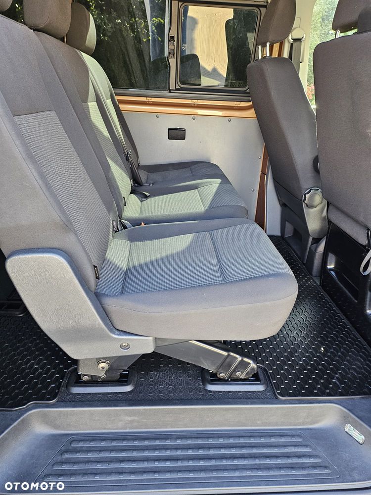 Volkswagen Transporter - 9