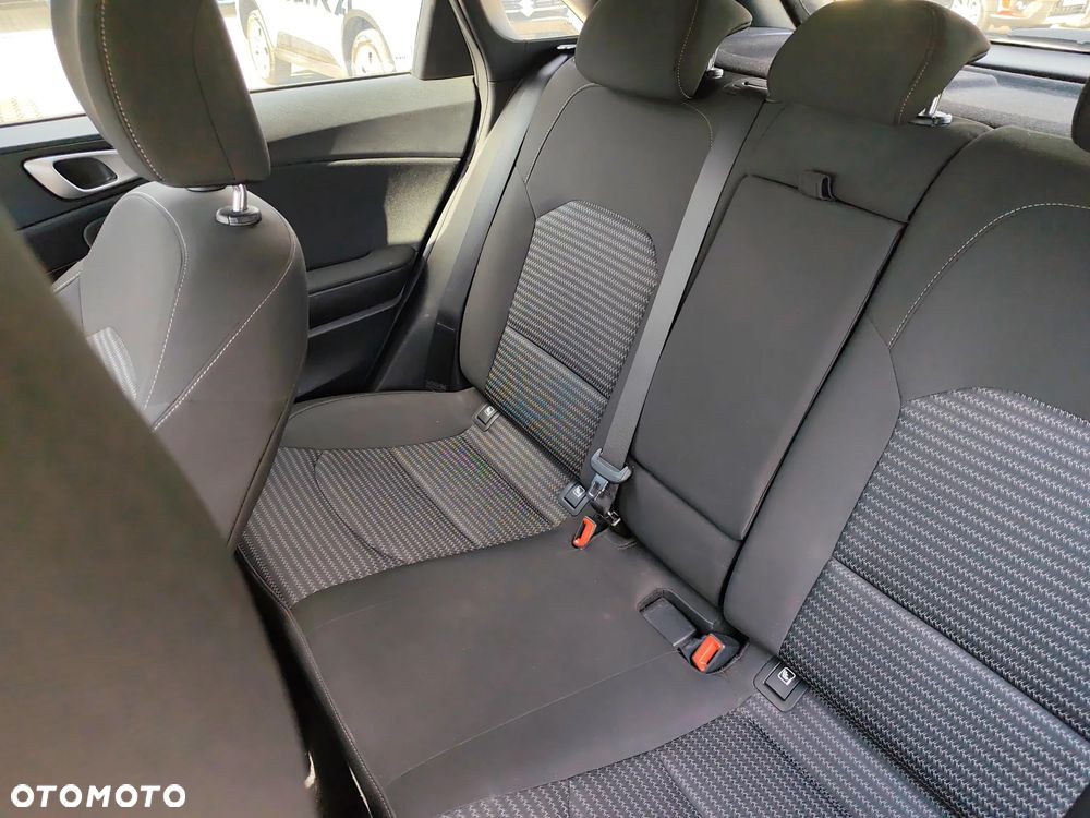 Kia Ceed 1.5 T-GDI M - 16
