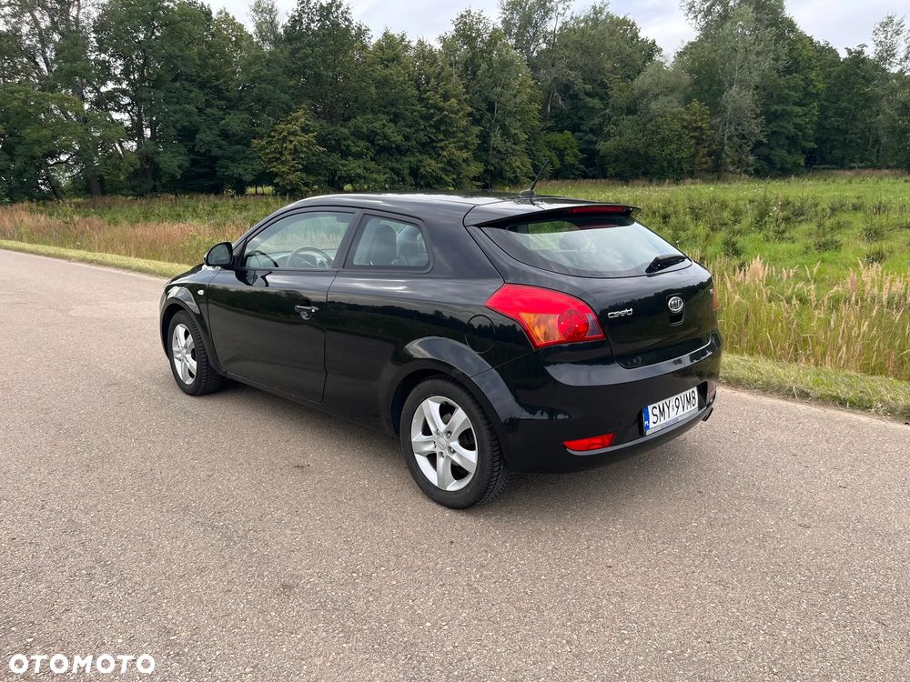 Kia ProCeed Pro_cee'd 1.4 Comfort + - 6