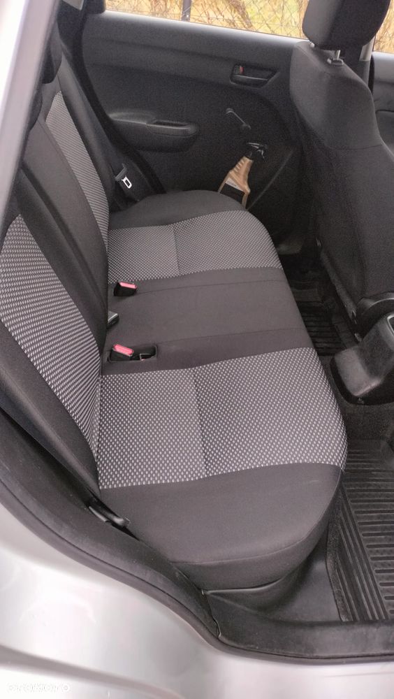 Suzuki Vitara 1.6 Comfort 2WD - 8