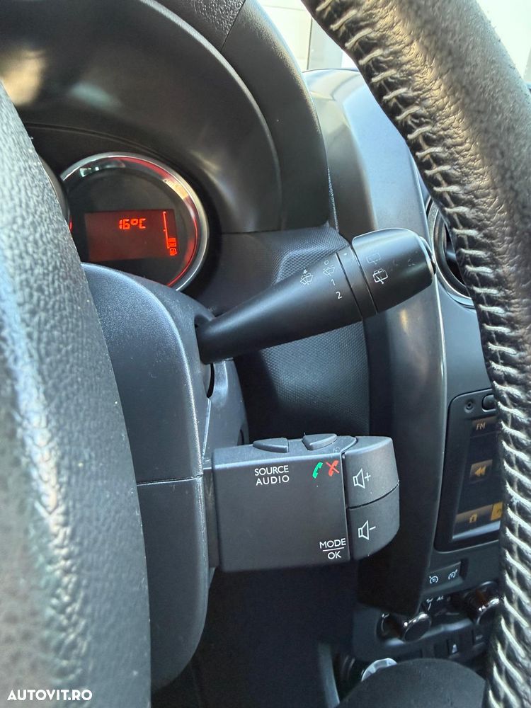 Dacia Duster dCi 110 FAP 4x4 Prestige - 25