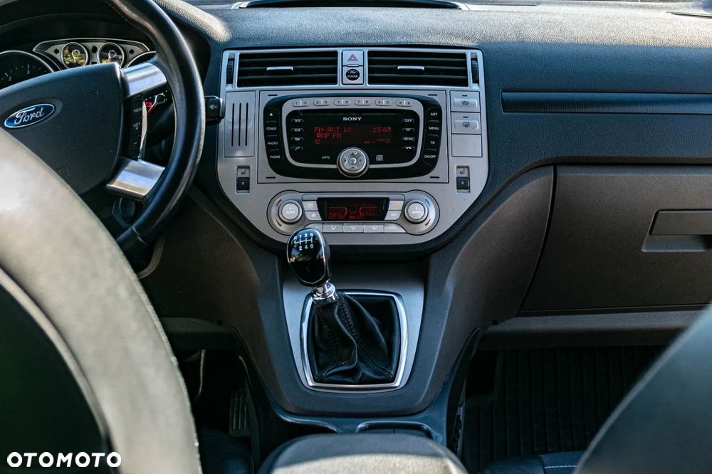 Ford Kuga - 11