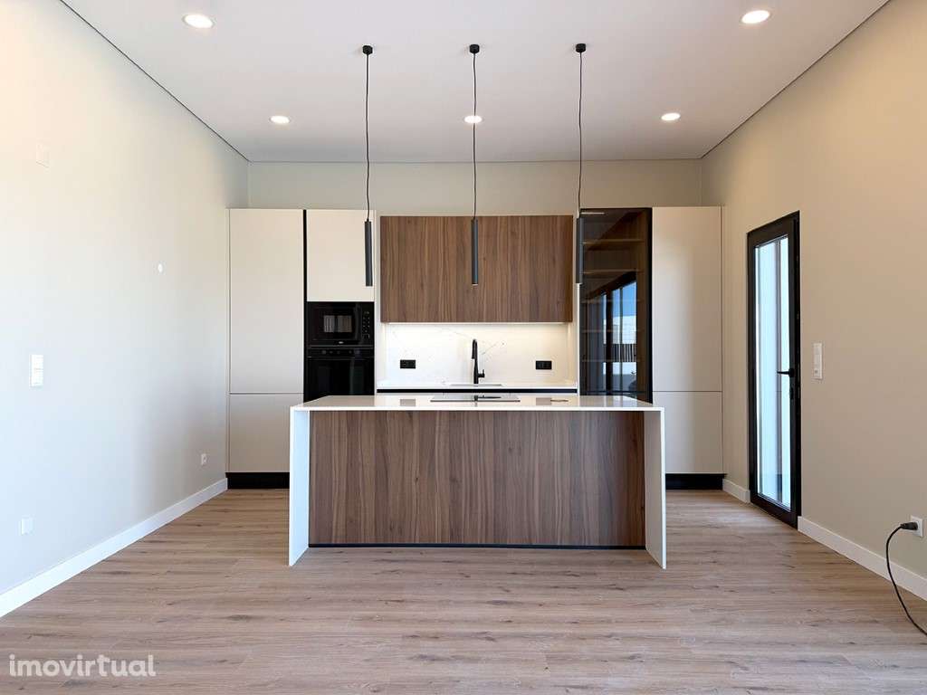 Moradia Isolada T4 com piscina e piso radiante a venda em Azeitão - Grande imagem: 3/25