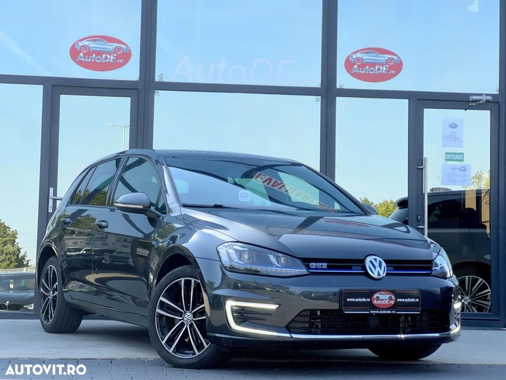 Volkswagen Golf - 2