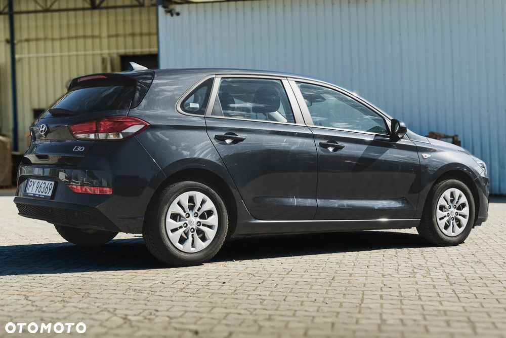 Hyundai i30 1.5 DPI Classic + - 4