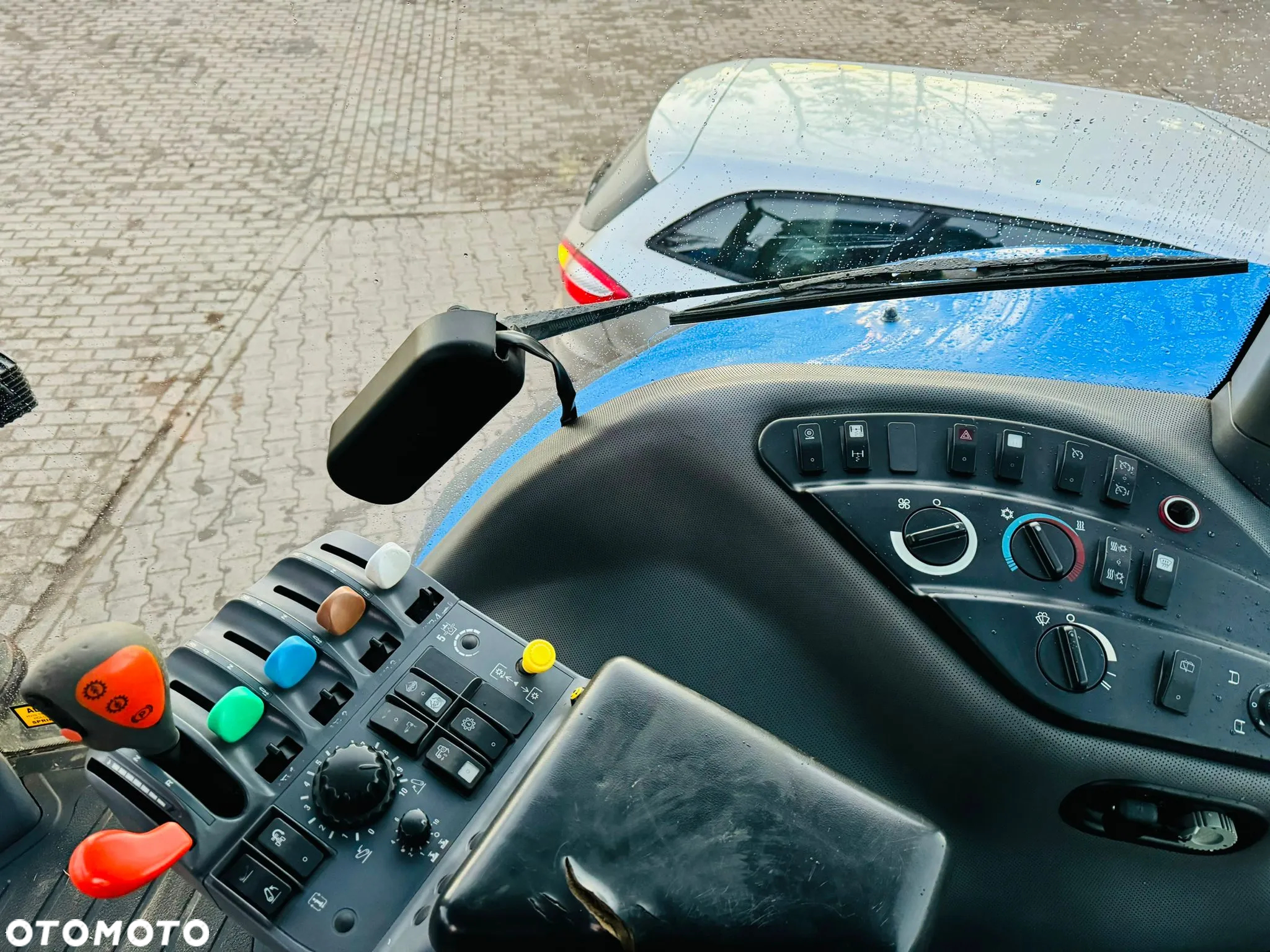New Holland T8040 - 11
