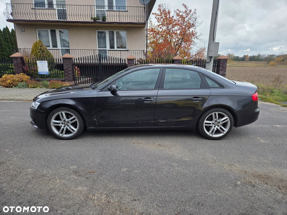 Audi A4 Limousine - 5