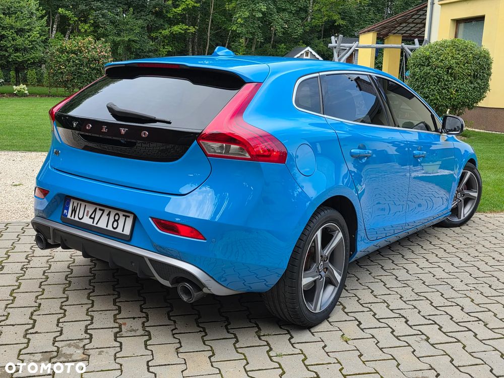 Volvo V40 D2 R Design - 13