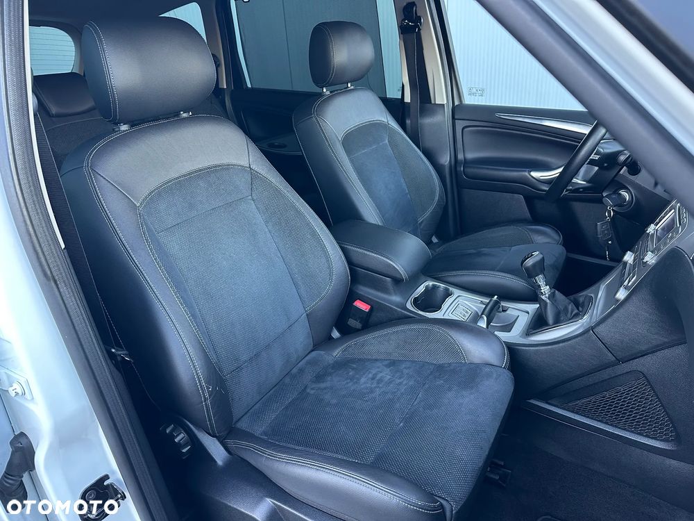 Ford S-Max 2.0 TDCi Titanium - 15