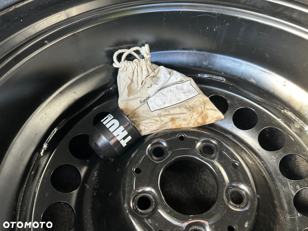 Mercedes-Benz Klasa C 180 T BlueEFFICIENCY 7G-TRONIC - 22