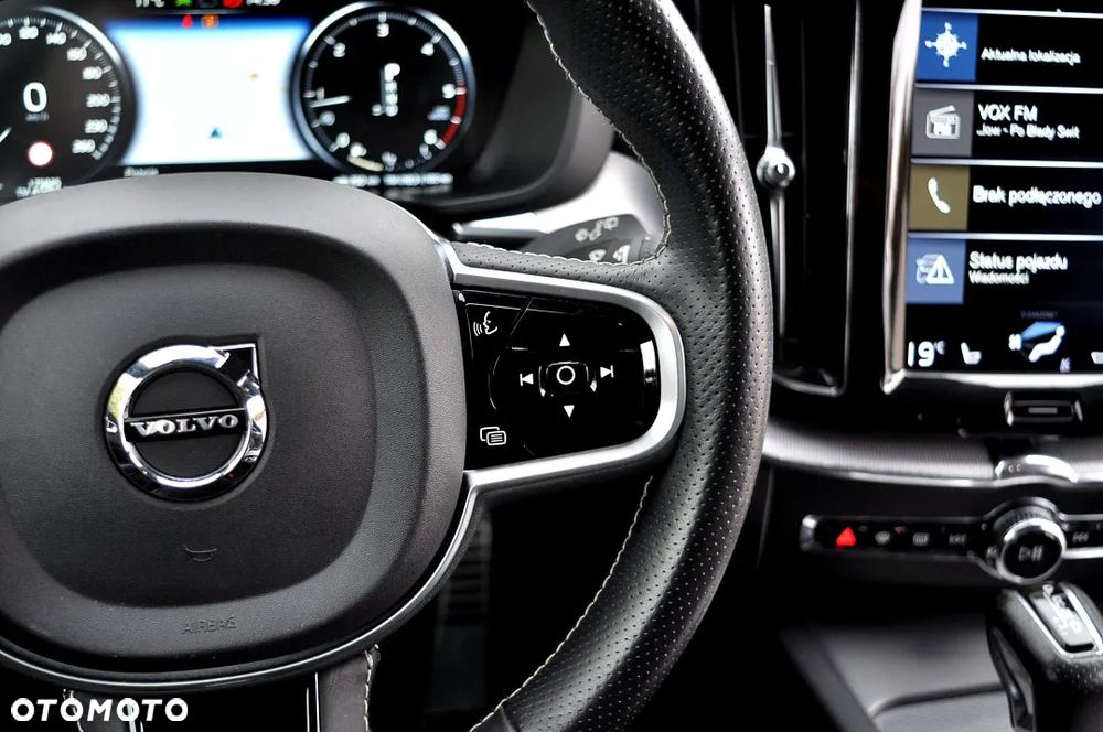 Volvo XC 60 D4 R-Design - 25