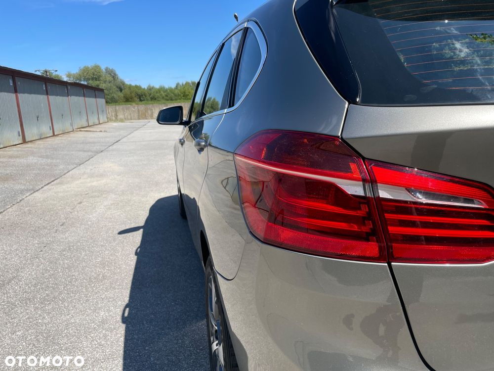 BMW Seria 2 218i - 14
