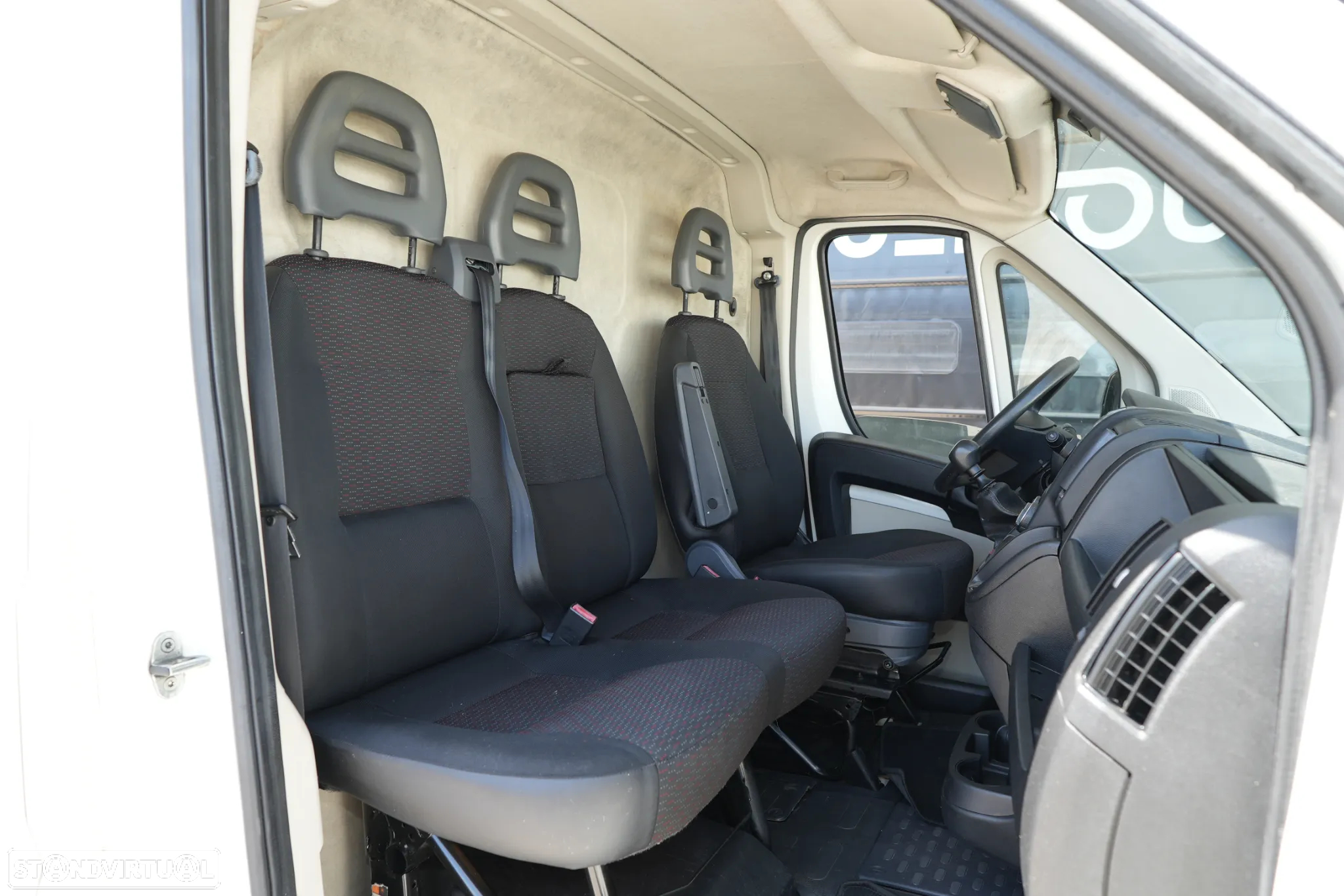 Peugeot Boxer L2H2 2.0BlueHDI 165cv - 12