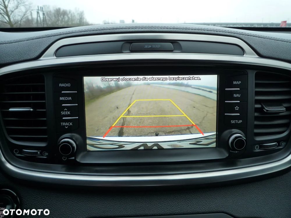 Kia Sorento 2.0 CRDI Business Line Plus - 26