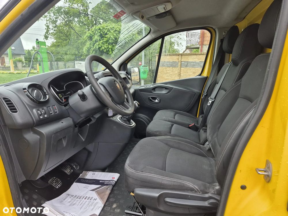 Renault Trafic - 6
