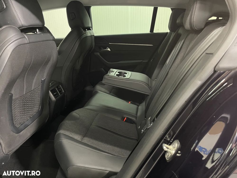 Peugeot 508 Plug-In Hybrid 225 e-EAT8 Allure Pack - 12