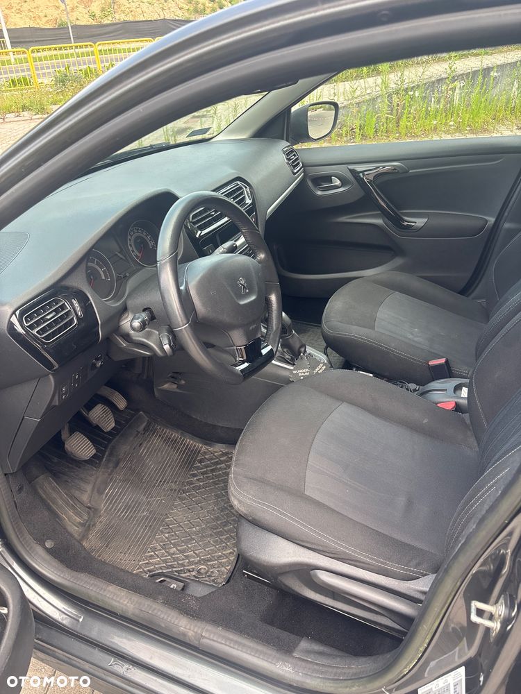 Peugeot 301 1.6 HDi Allure - 6