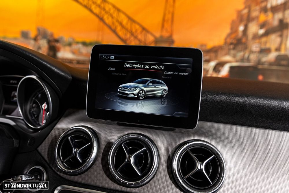 Mercedes-Benz CLA 200 d Shooting Brake Urban - 12