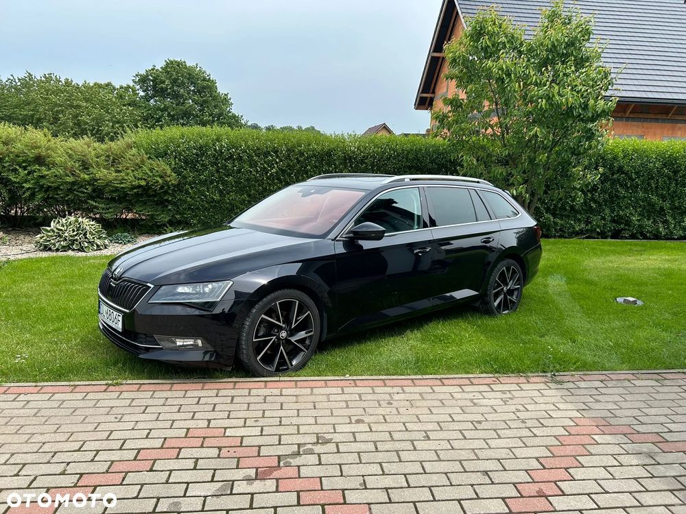 Skoda Superb 2.0 TDI Premium Edition - 2