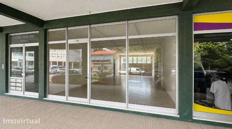 Loja para arrendar nas Termas de S. Vicente - Penafiel - Grande imagem: 2/5