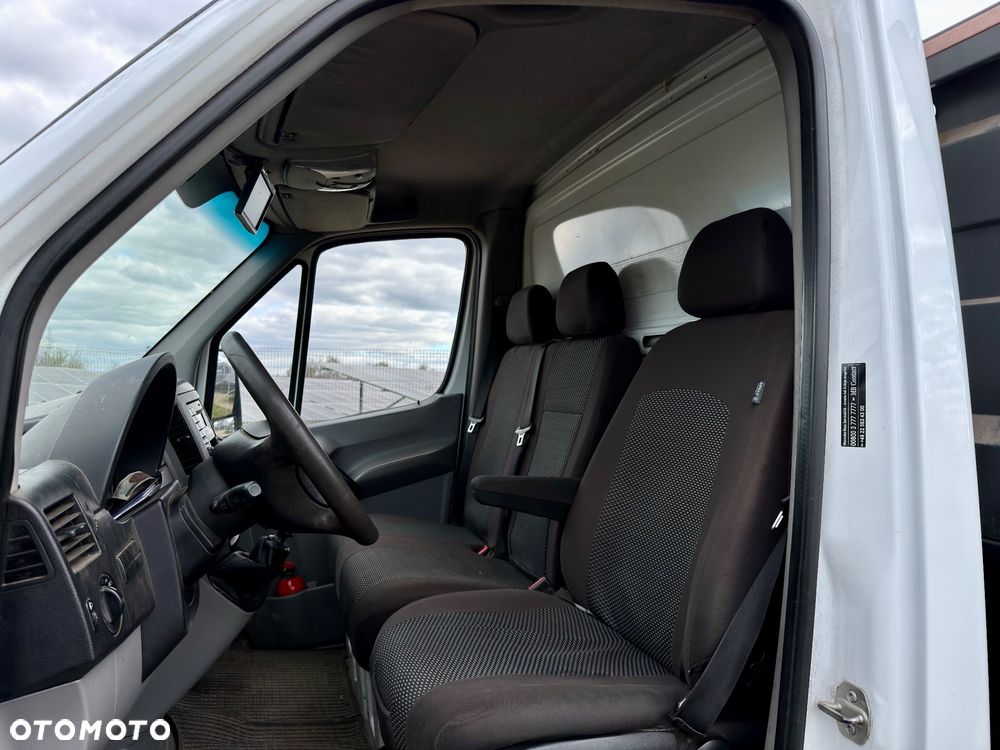 Mercedes-Benz Sprinter - 7