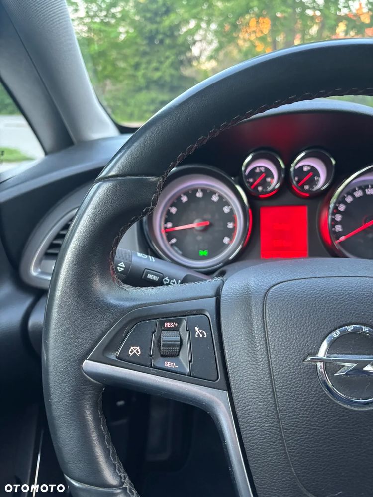 Opel Astra 1.6 Automatik Color Edition - 27