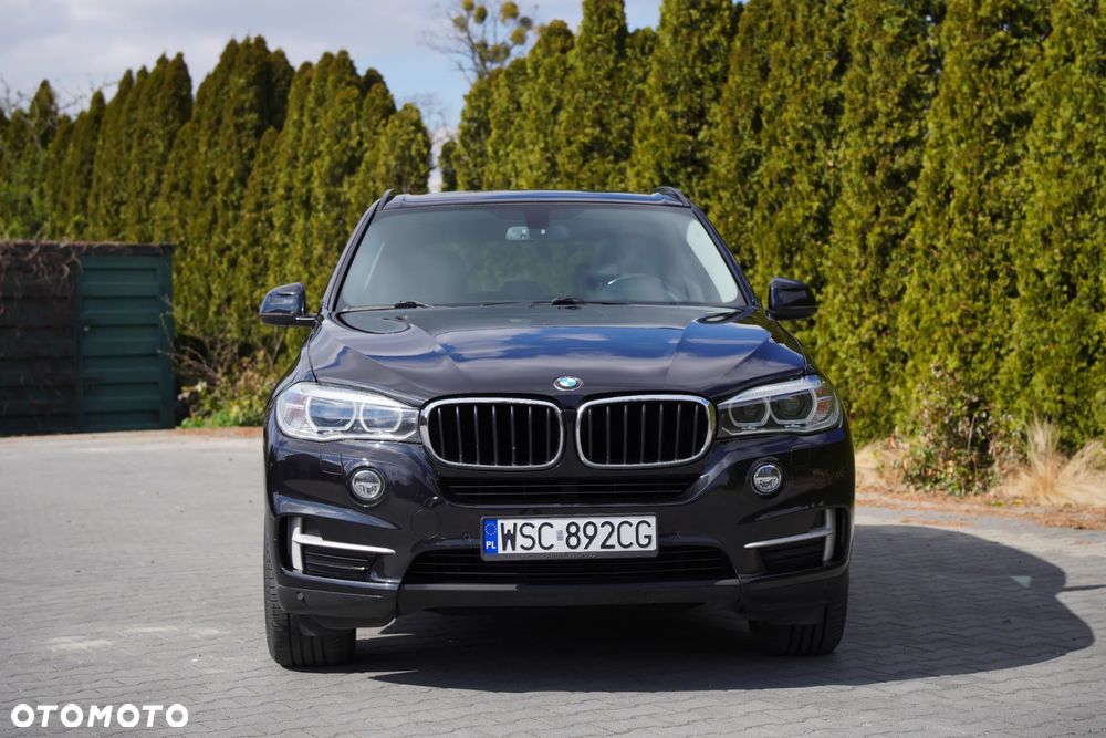BMW X5 xDrive35i Edition Exclusive - 11