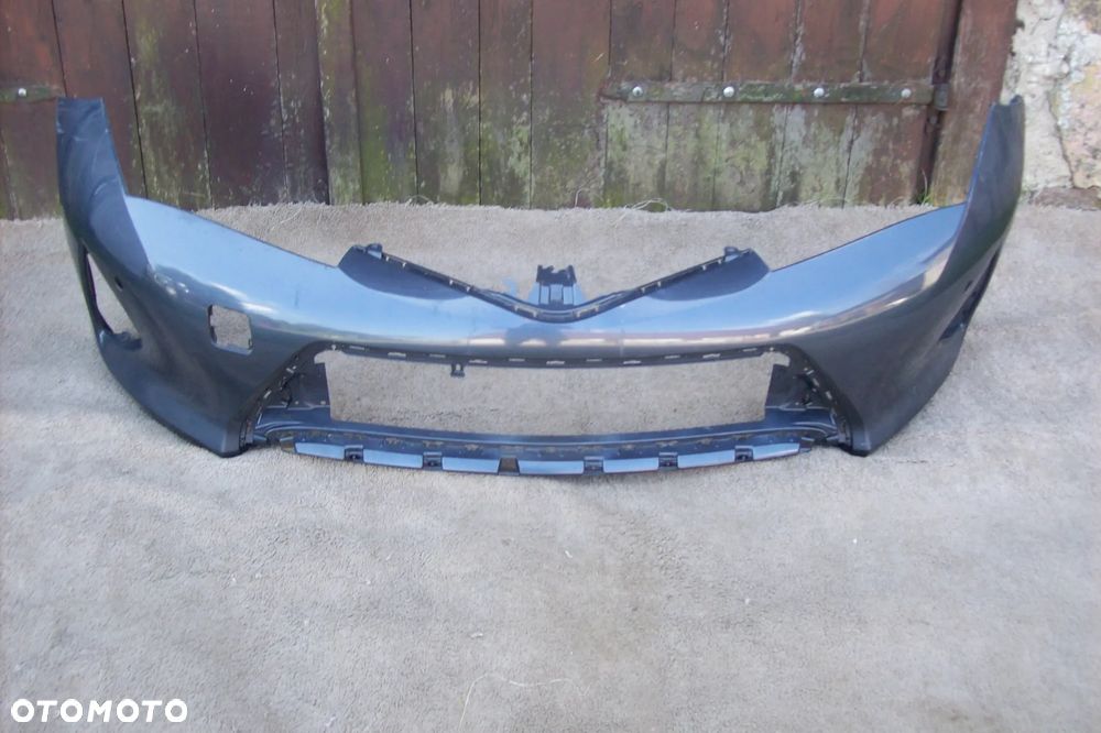 ZDERZAK PRZEDNI 6XPDC TOYOTA AURIS II ROK 12/15