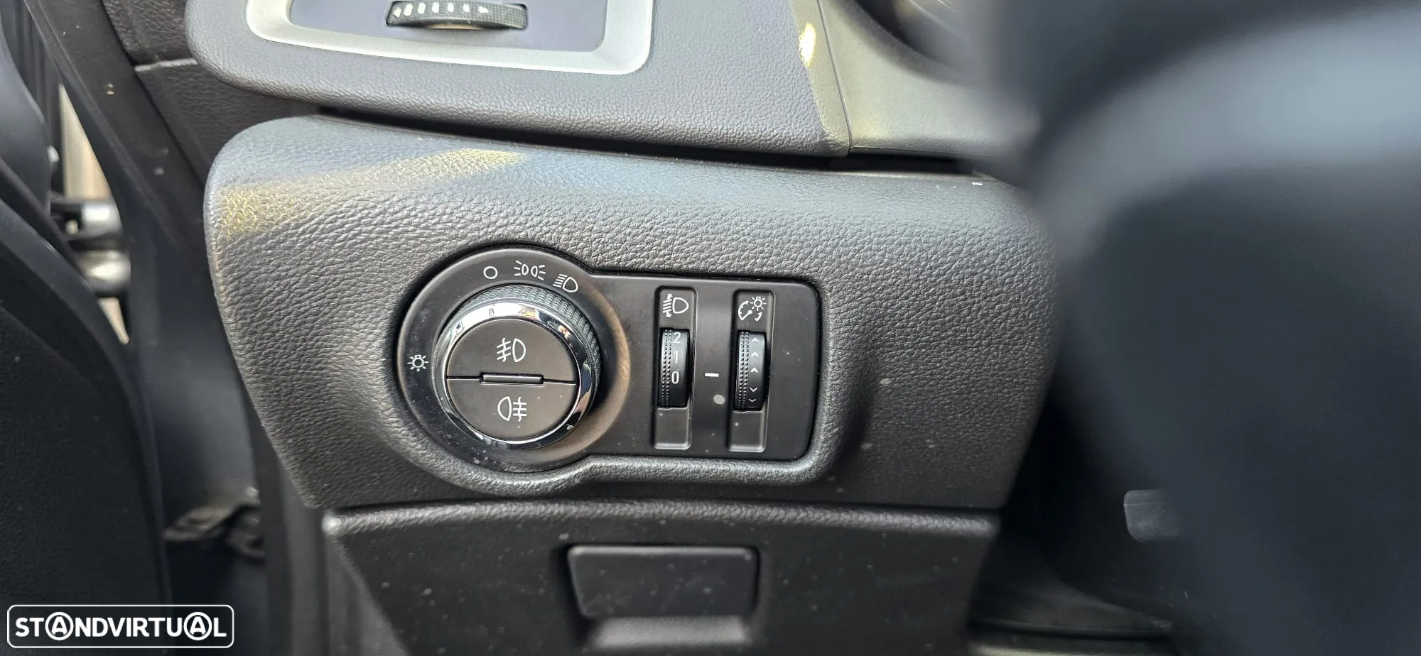 Opel Astra 1.3 CDTi Executive - 9