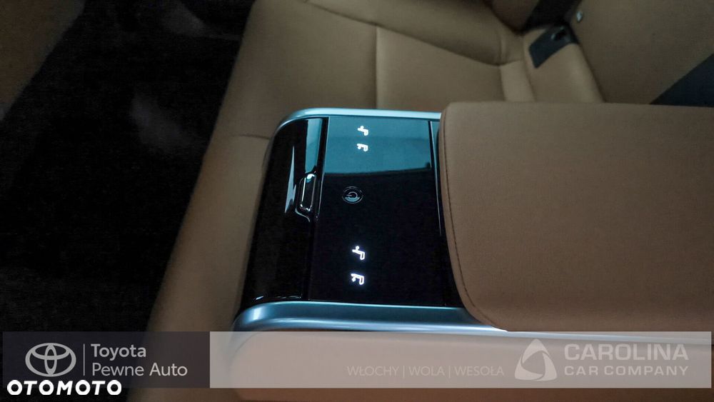 Toyota Camry 2025