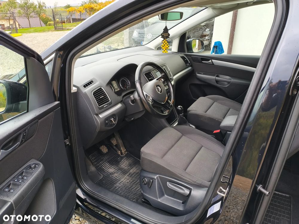 Volkswagen Sharan - 11