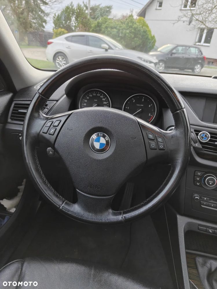 BMW X1 xDrive20d - 10