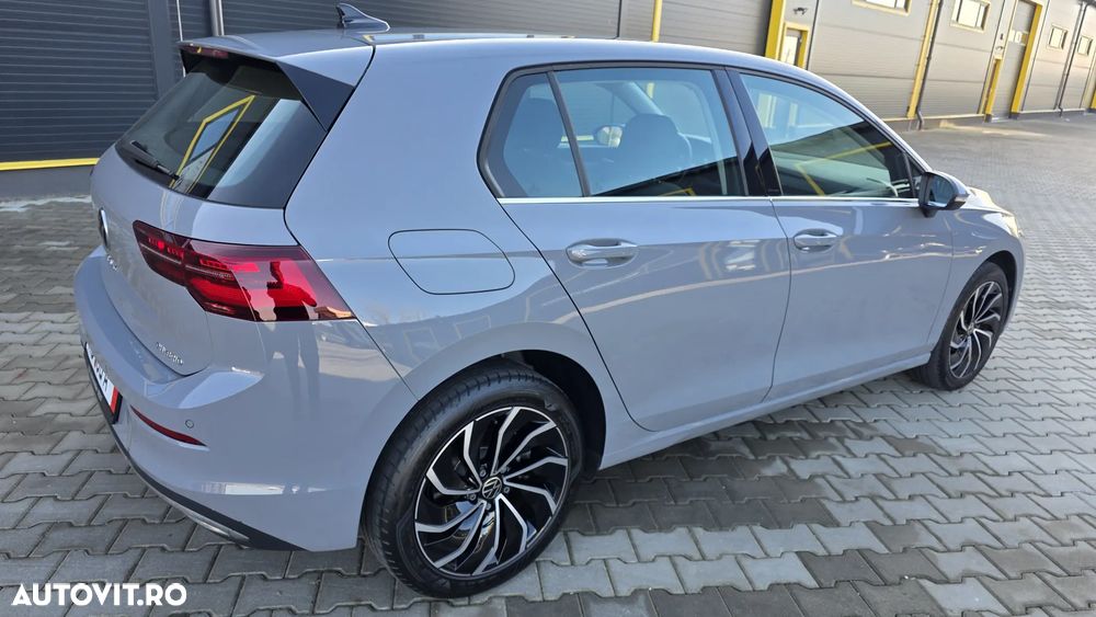 Volkswagen Golf Standard - 36