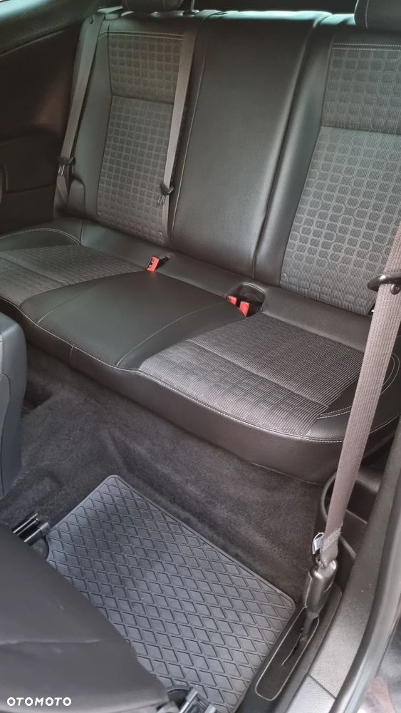 Opel Astra GTC 1.4 Turbo Innovation - 33