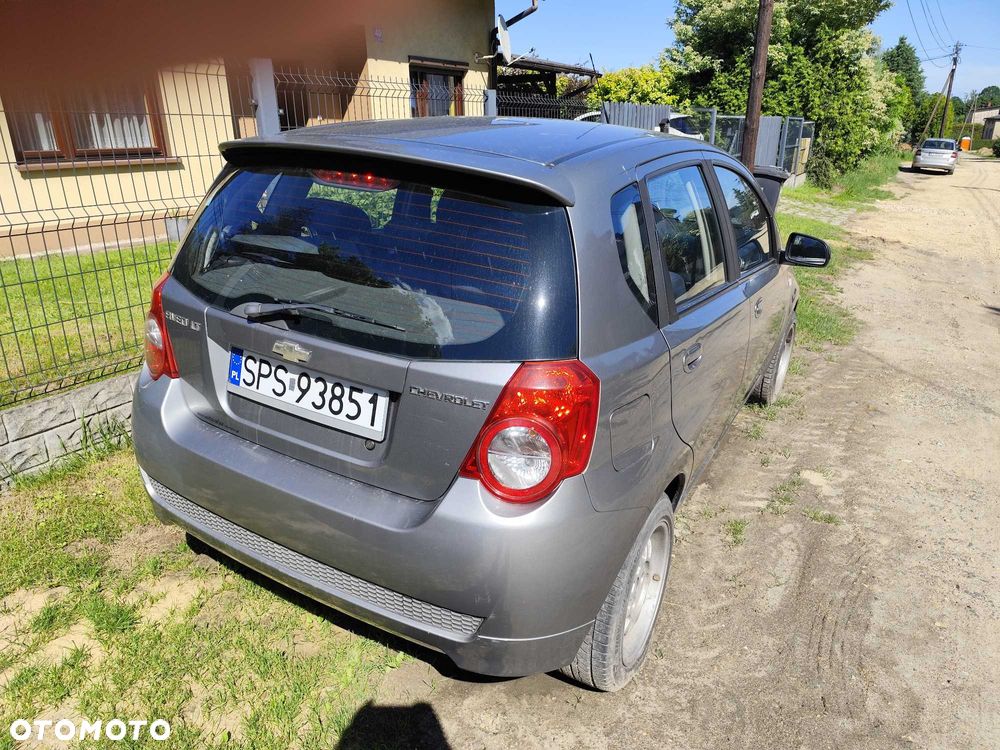 Chevrolet Aveo - 6