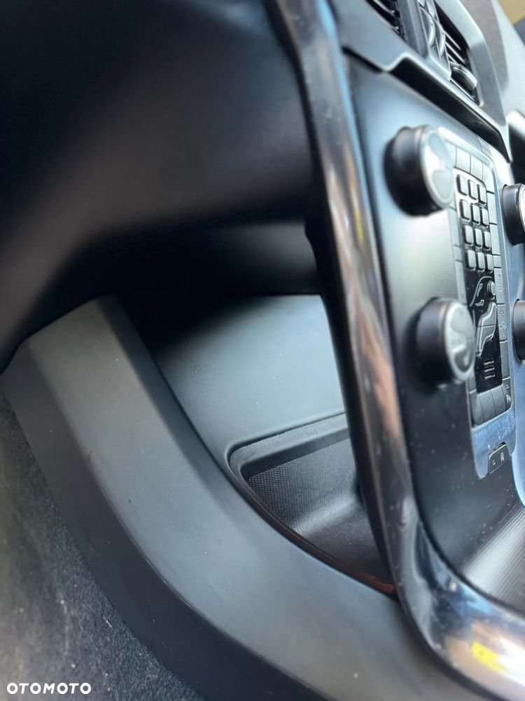 Volvo V40 D4 Drive-E R-Design Kinetic - 31