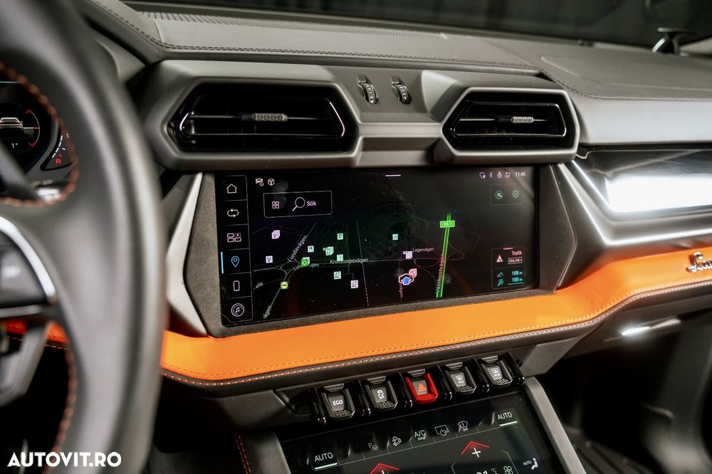 Lamborghini URUS - 15