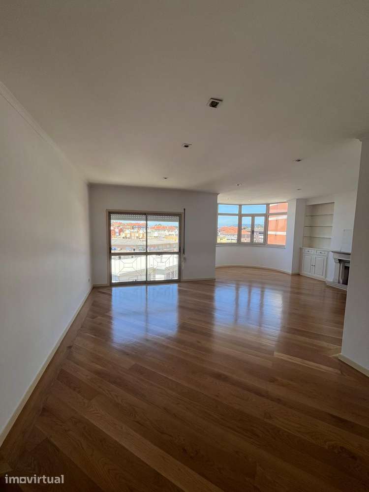 Apartamento T4 em Celas – Coimbra | Excelente localização - Grande imagem: 4/26