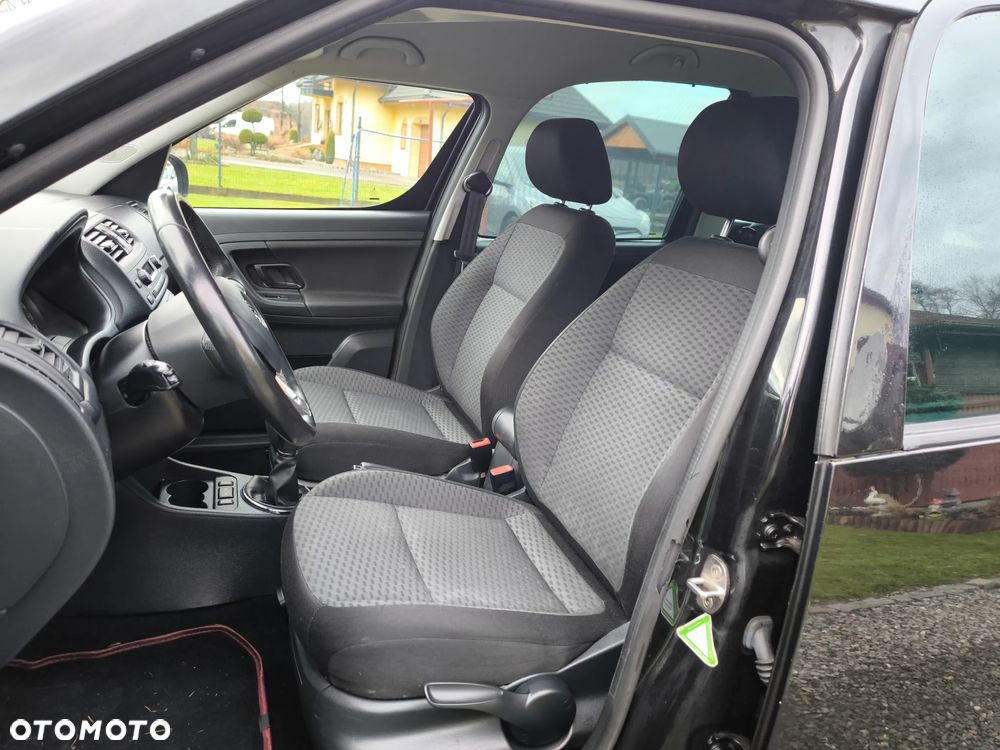 Skoda Roomster 1.2 TSI Active PLUS EDITION - 10