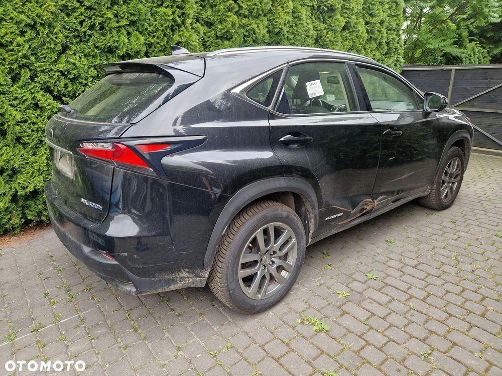 Lexus NX 300h - 2